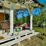 Eco Retreat For 8 People Casa de Férias *