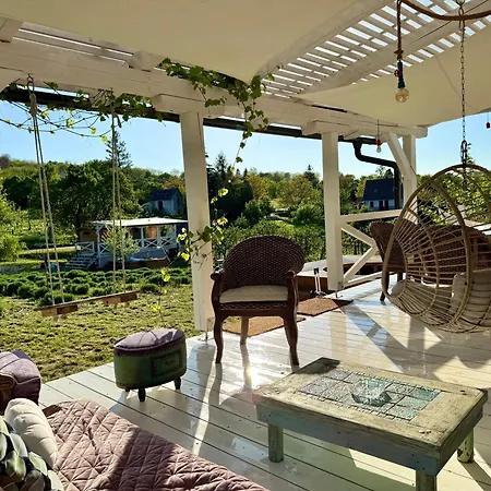 Eco Retreat For 8 People Dom wakacyjny Kisapati