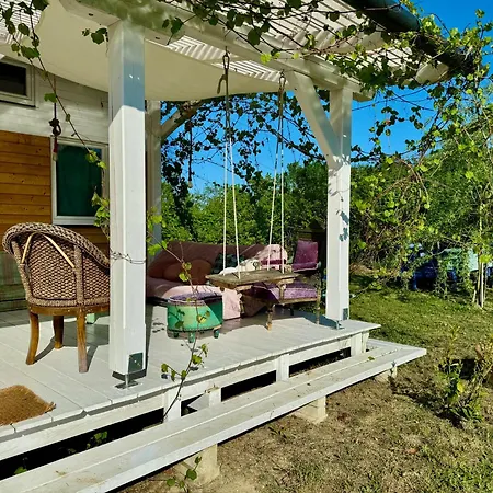 Eco Retreat For 8 People Nyaraló *