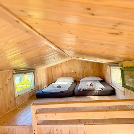 Eco Retreat For 8 People Feriehus