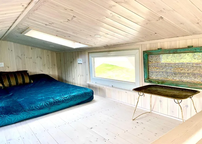 Eco Retreat For 8 People Kisapati